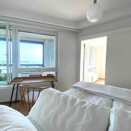 Goldfinger Saunallinen Kaksio Merinaekoealalla 11 Krs Apartment Helsinki