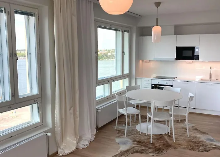 شقة Goldfinger Saunallinen Kaksio Merinaekoealalla 11 Krs هلسنكي