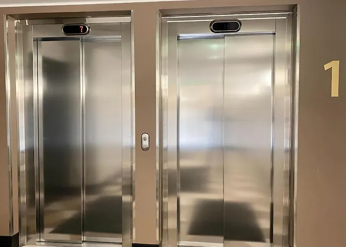 Goldfinger Saunallinen Kaksio Merinaekoealalla 11 Krs * هلسنكي