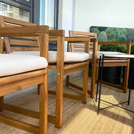 Apartment Goldfinger Saunallinen Kaksio Merinaekoealalla 11 Krs Helsinki
