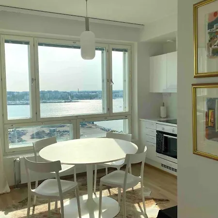 Goldfinger Saunallinen Kaksio Merinaekoealalla 11 Krs Apartment Helsinki