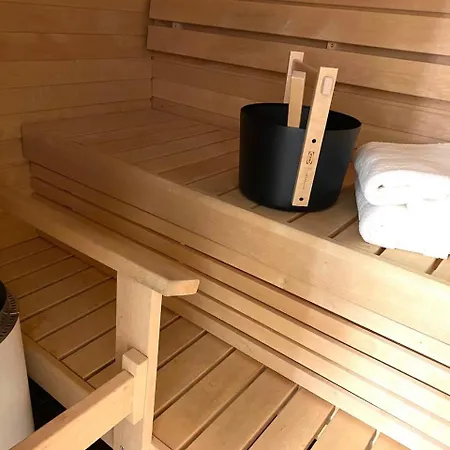 Apartment Goldfinger Saunallinen Kaksio Merinaekoealalla 11 Krs *