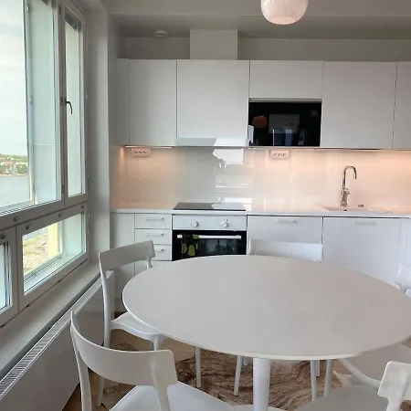 Apartmán Goldfinger Saunallinen Kaksio Merinaekoealalla 11 Krs *