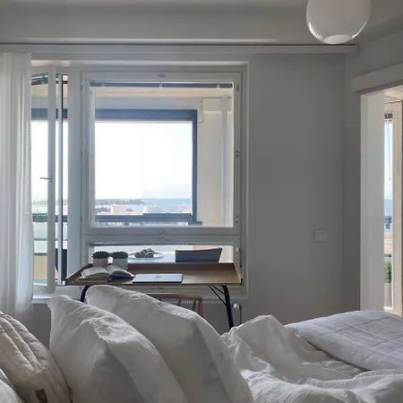 Goldfinger Saunallinen Kaksio Merinaekoealalla 11 Krs Apartmán *